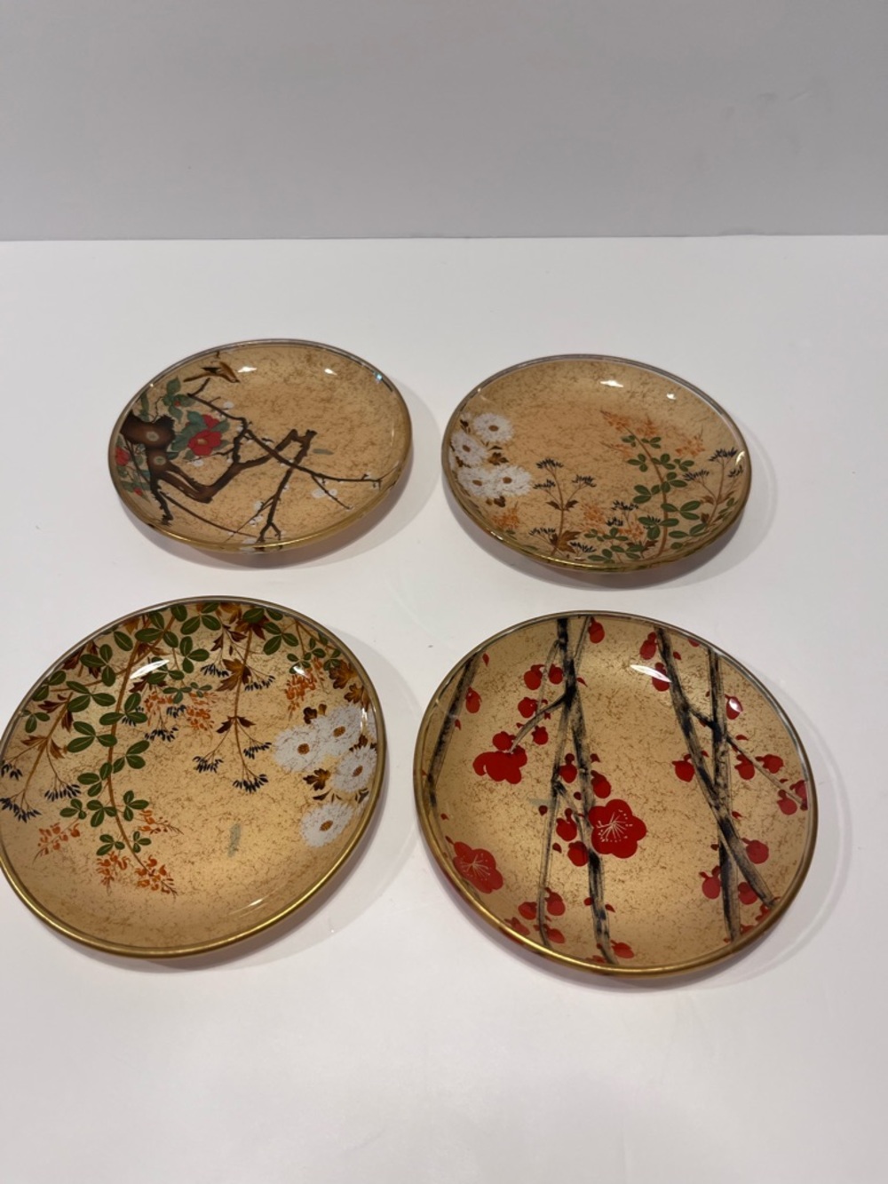 Japanese Small Glass Dishes Hand Painted Kakiemon Decoration Reverse Painting